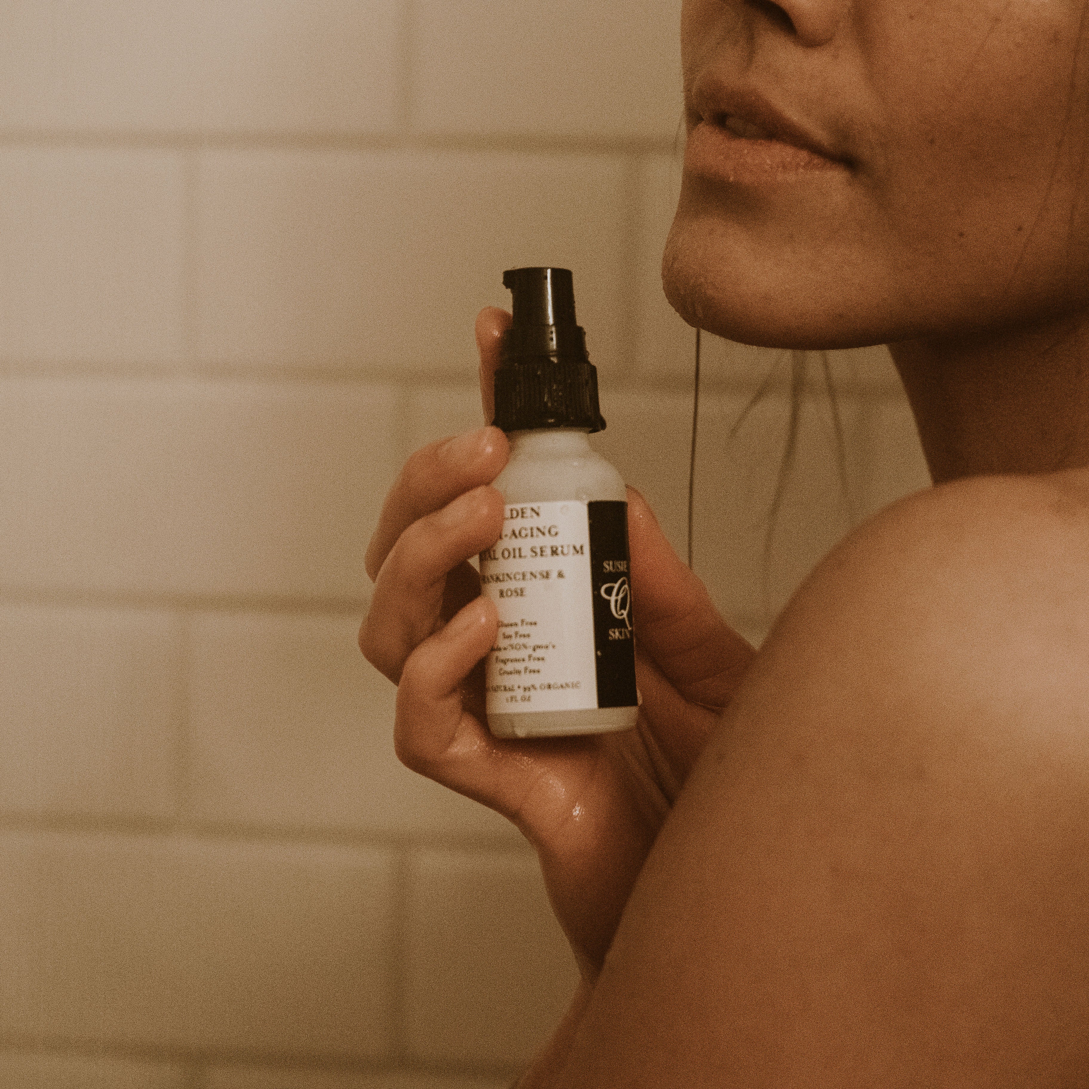 GOLDEN ANTI-AGING FACIAL OIL SERUM | Organic | All-Natural | Wrinkle Reducing Skin Serum | Rose Frankincense | 1oz